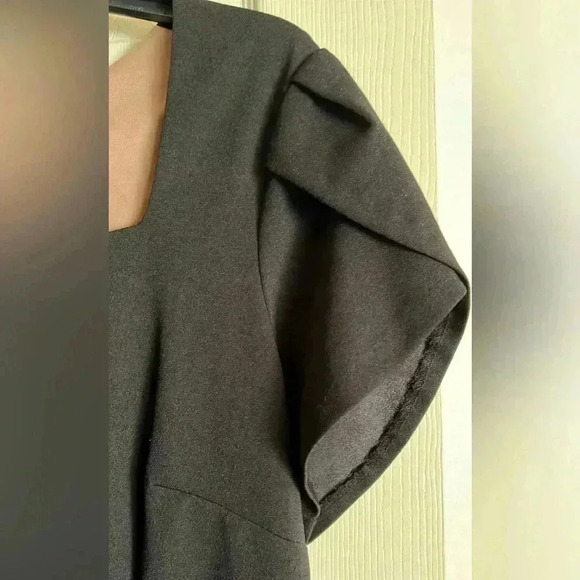 Connected Apparel Women’s Dress - Picture 4 of 4